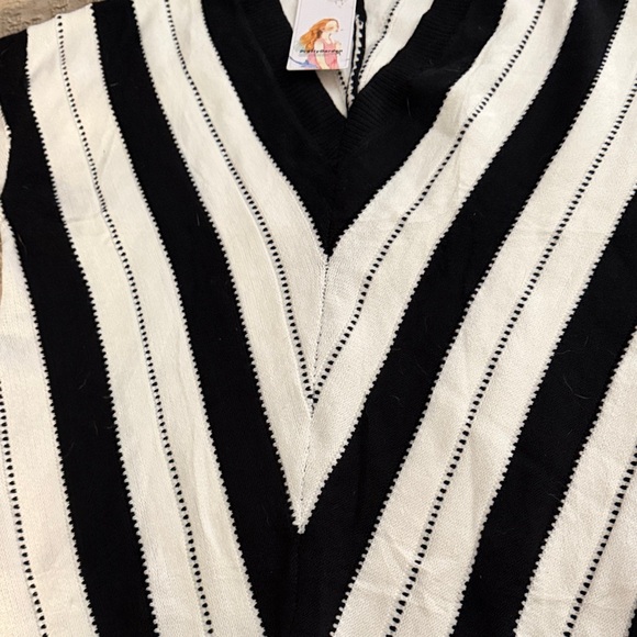 Black and White Striped Women's Sweater - Picture 4 of 5